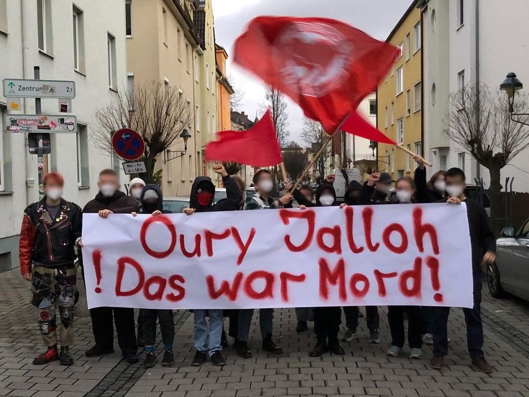 Wir gedenken dem rassistischen Polizeimord an Oury Jalloh vor 17 Jahren!