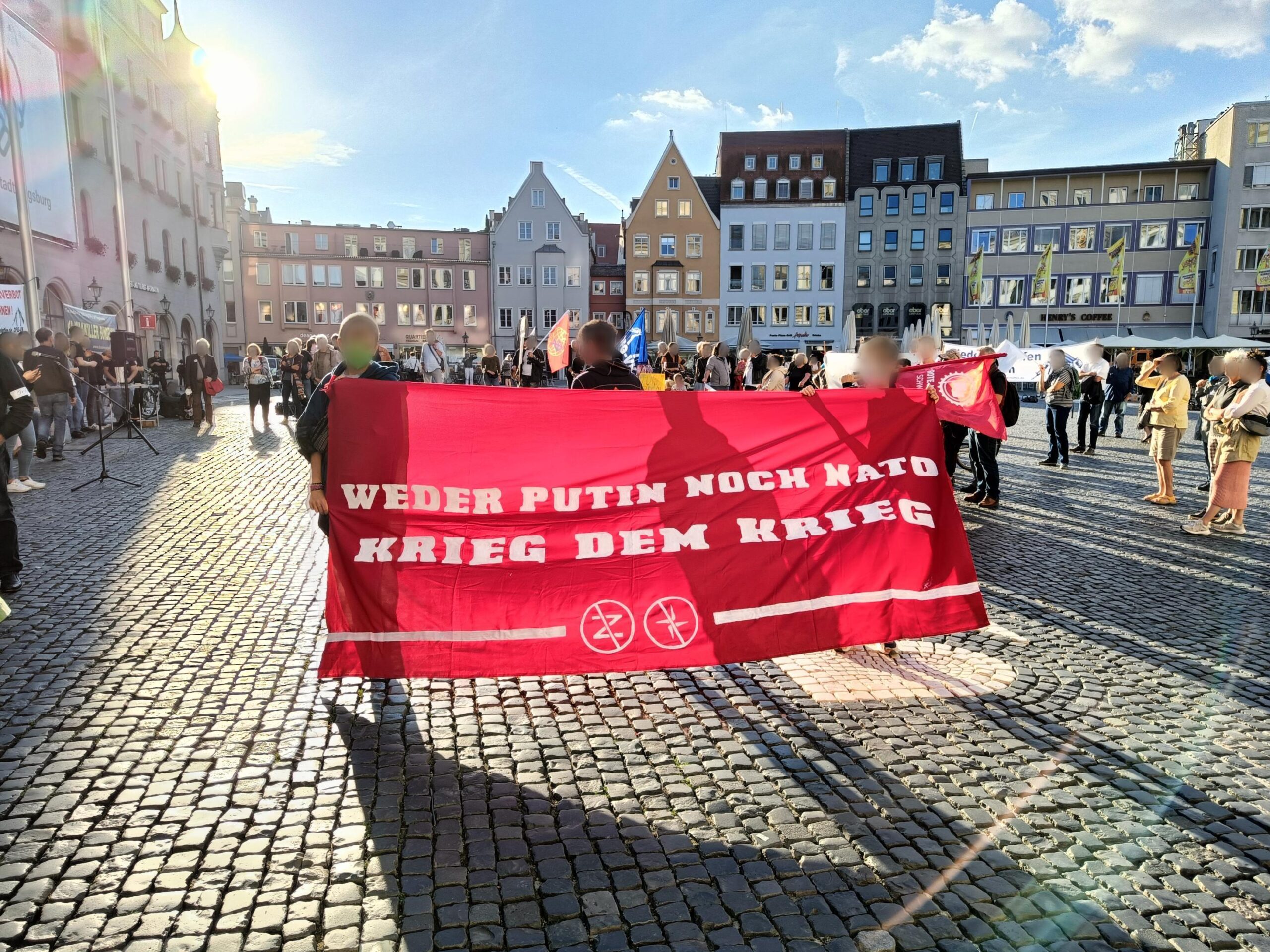 Kundgebung zum Antikriegstag